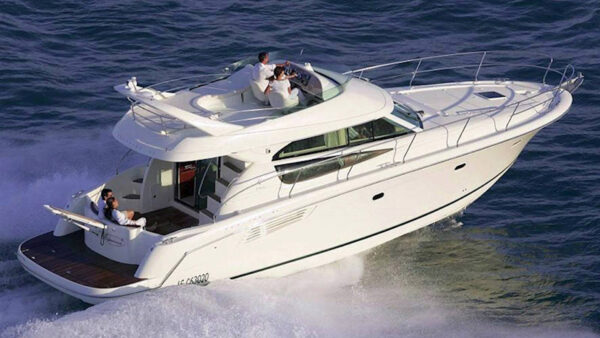 Prestige 42 2009 yacht